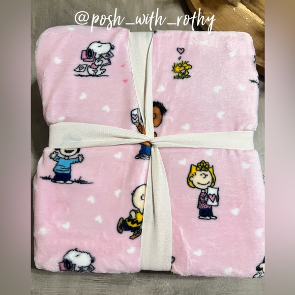 Peanuts VelvetLoft Throw, NWT - Picture 6 of 9